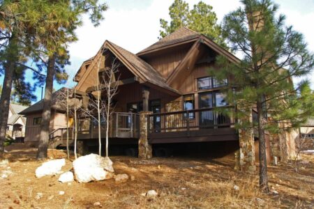 Photo of Luxury 3 Bed/3.5 Bath Cabin In Gated Community
